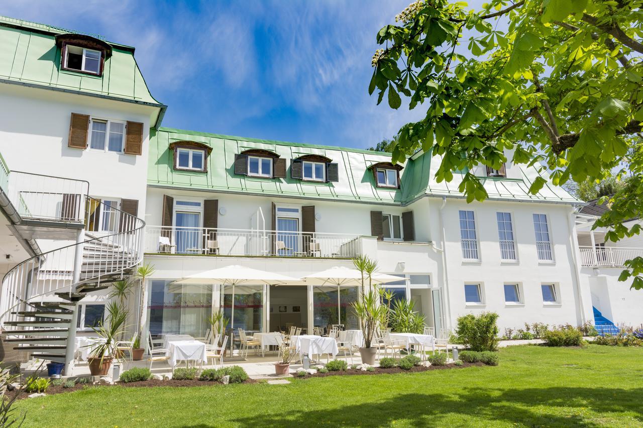 Strandhotel Kaerntnerhof Portschach am Woerthersee Exterior photo